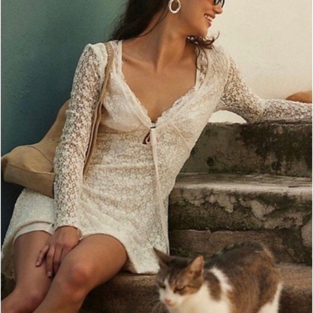 Free People Petra Mini Dress Lace Ivory Women's S Deep V-Neck Long Sleeve NEW